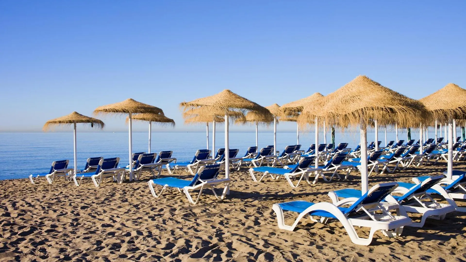 Golden Villa Luxury Pool Retreat & Beach - Happy Rentals Marbella