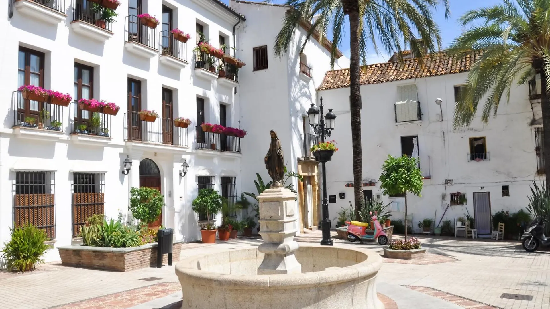 Golden Villa Luxury Pool Retreat & Beach - Happy Rentals Marbella 0*,