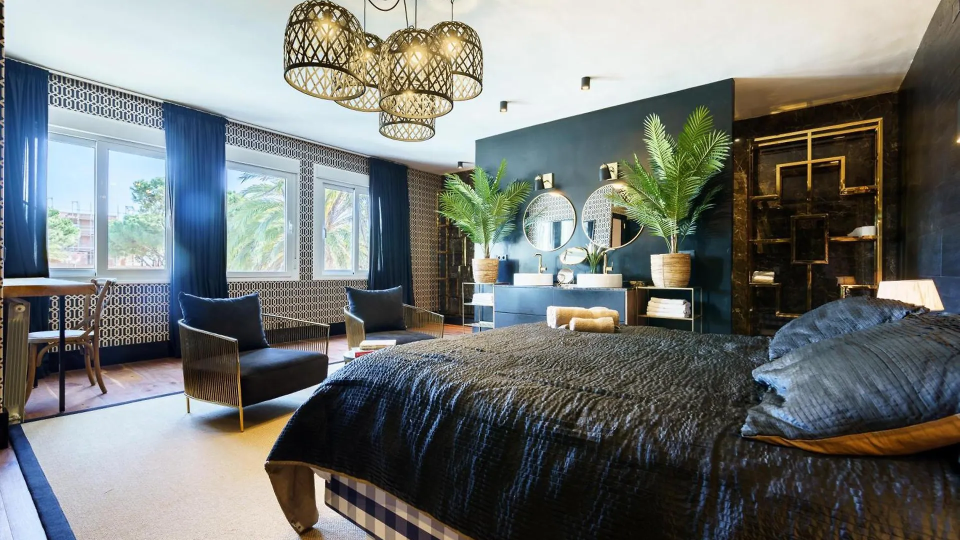Golden Villa Luxury Pool Retreat & Beach - Happy Rentals Marbella